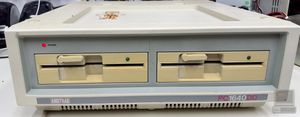 Amstrad PC1640, photograph 2 of 4