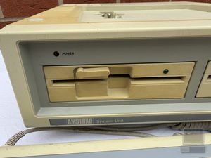 Amstrad PC1640, photograph 2 of 10