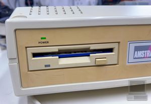 Amstrad PC2086, photograph 9 of 16