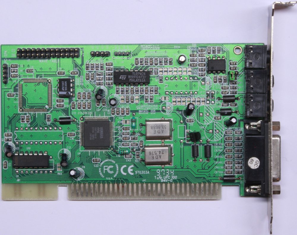Yamaha YMF718-S
