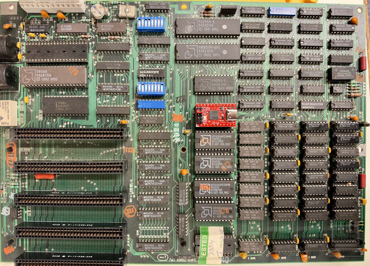IBM PC 5150, photograph 1 of 2
