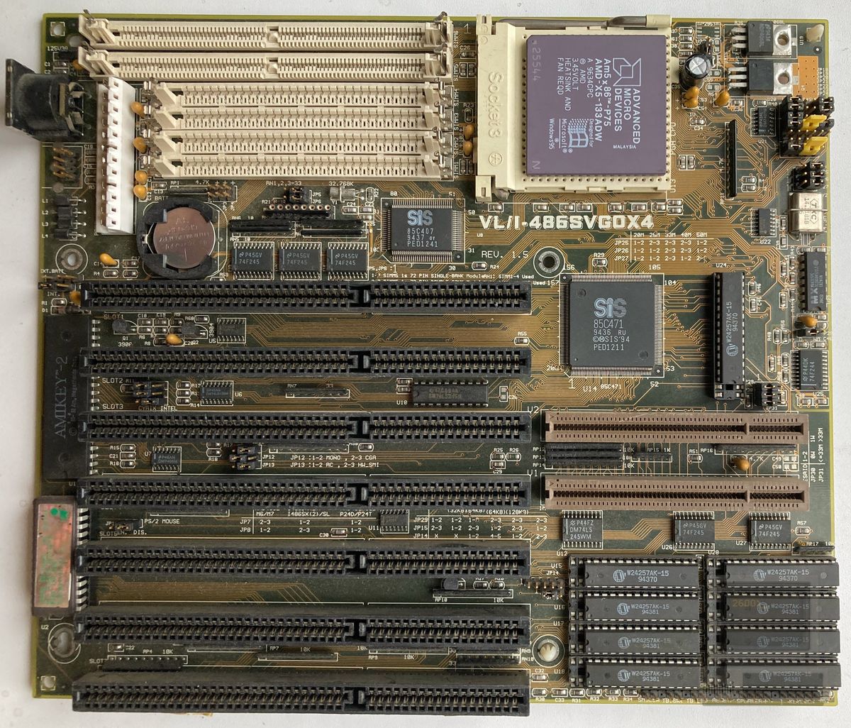 Asus VL/I-486SVG0X4, photograph 1 of 1
